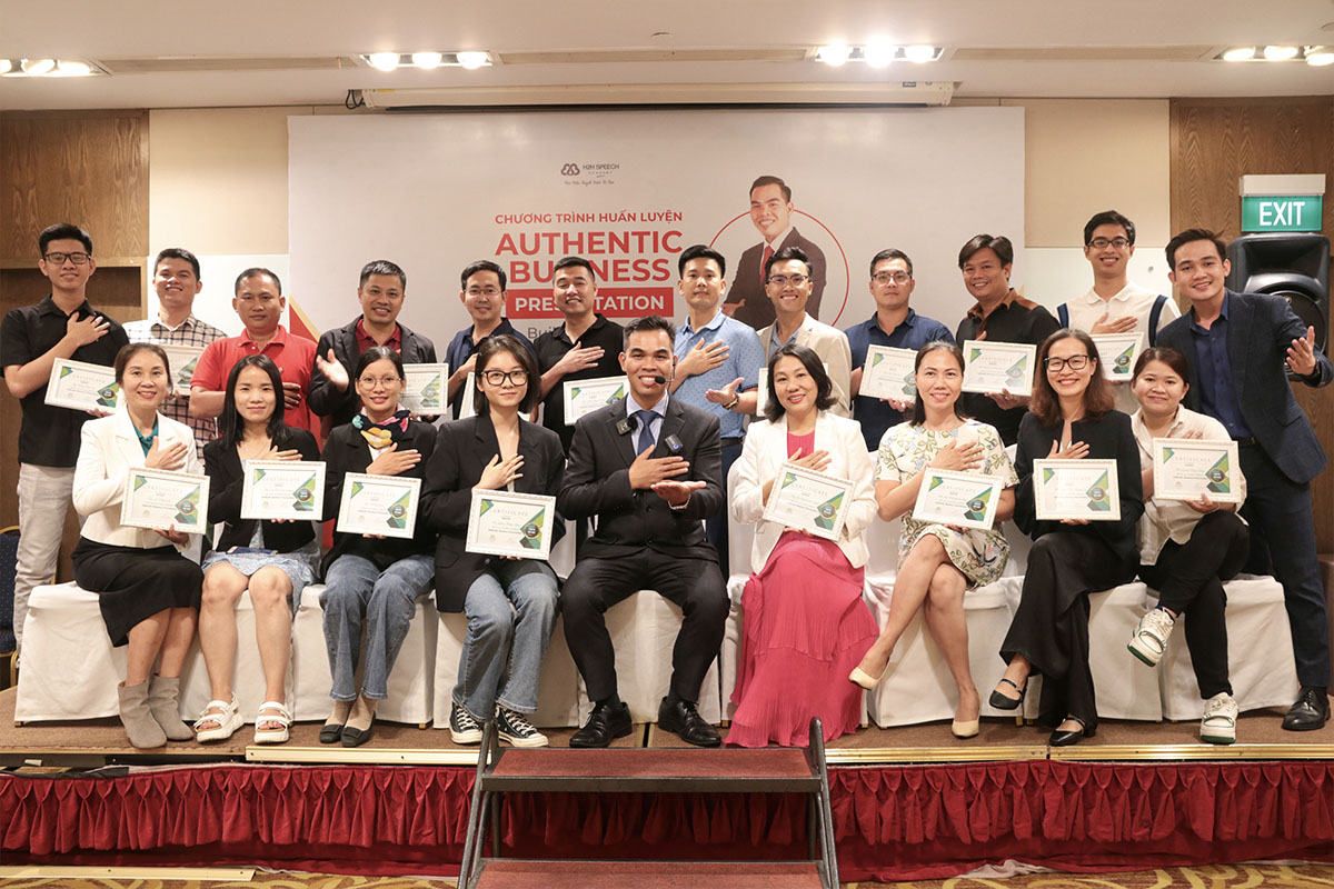 Authentic Business Presentation - TP.HCM